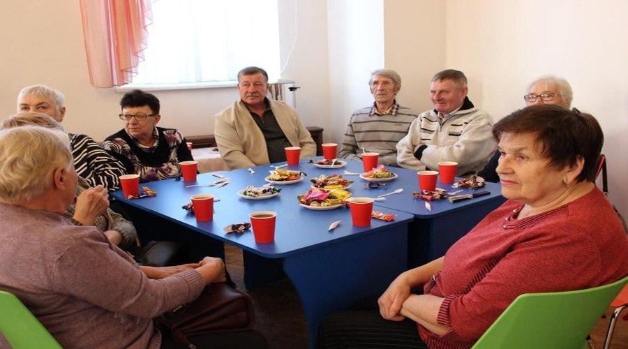 Экскурсию на родное предприятие организовали для ветеранов мехзавода